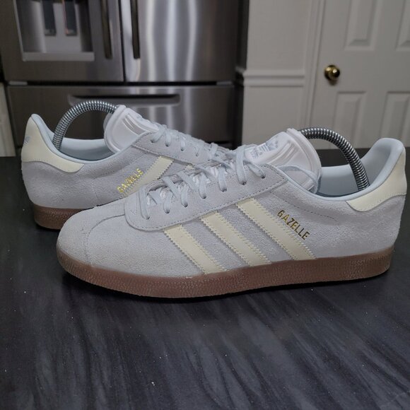 Adidas Gazelle Originals OG Blue Tint/ White Gum Sole CQ2178 - Picture 2 of 16